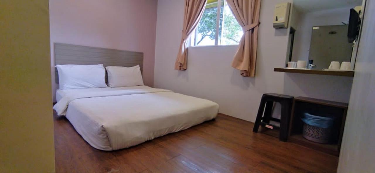 Dream House Hotel Skudai Kültér fotó