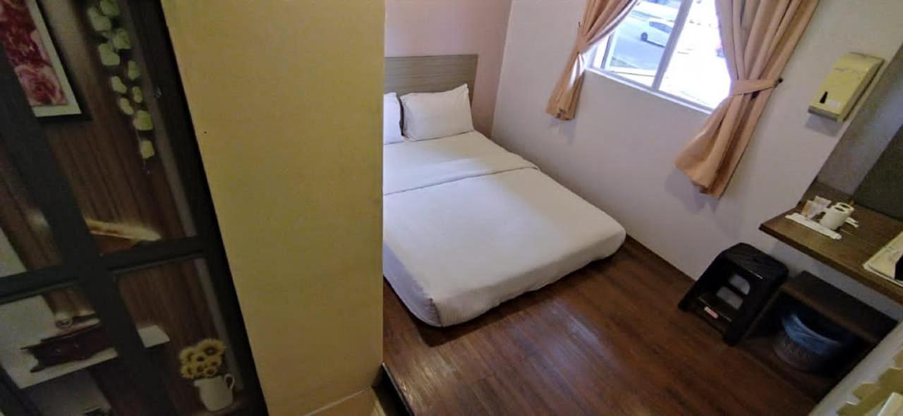 Dream House Hotel Skudai Kültér fotó